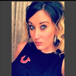 Meet your Posher, Brittni